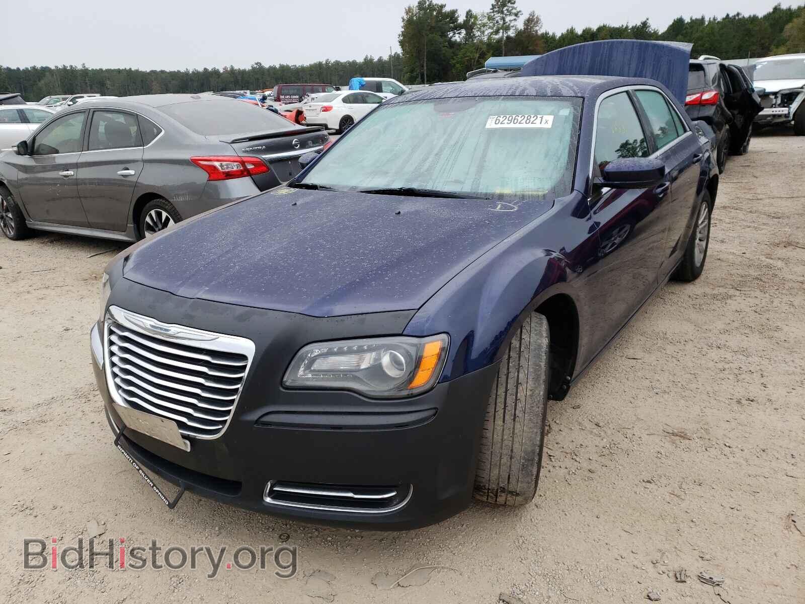 2014 CHRYSLER 300 - VIN: 2C3CCAAG9EH193777 - Фото 2