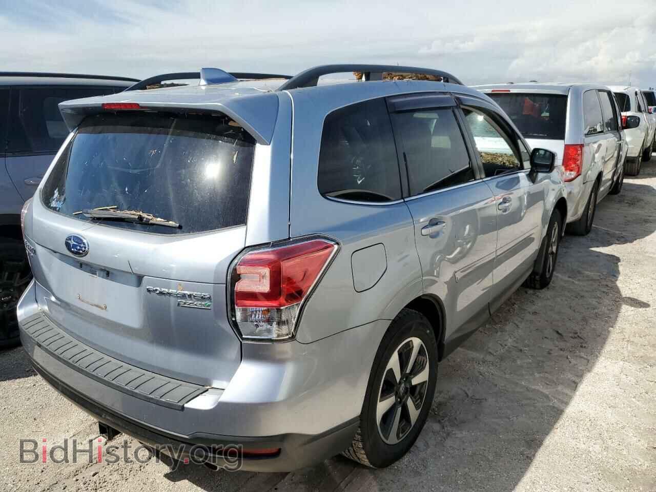 2017 SUBARU FORESTER - VIN: JF2SJALC8HH421576 - Фото 4