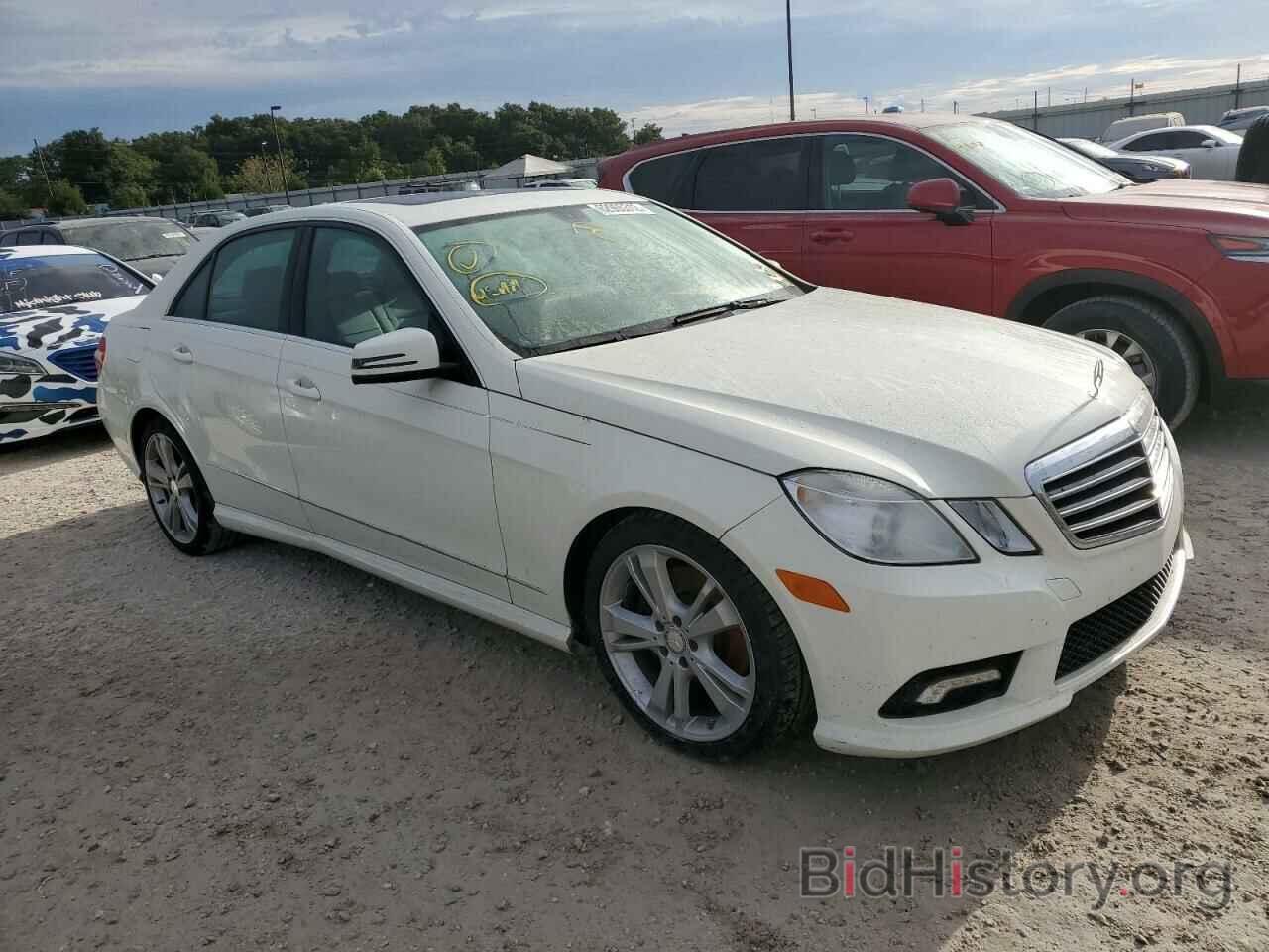 Photo WDDHF5GB9BA360733 - MERCEDES-BENZ E-CLASS 2011