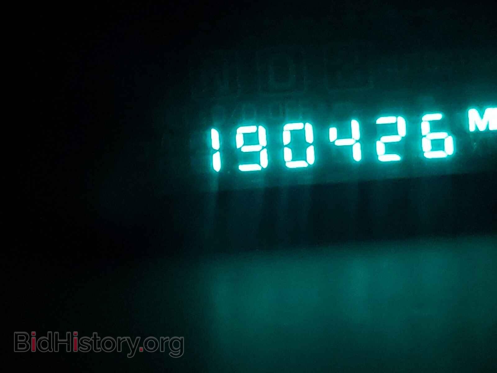 2008 CHRYSLER PACIFICA - VIN: 2A8GF68X88R100522 - Photo 8