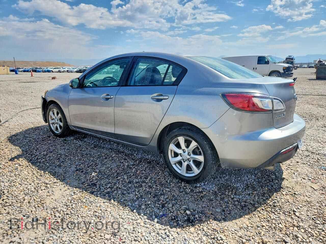 2011 MAZDA 3 - VIN: JM1BL1VGXB1434869 - Photo 2