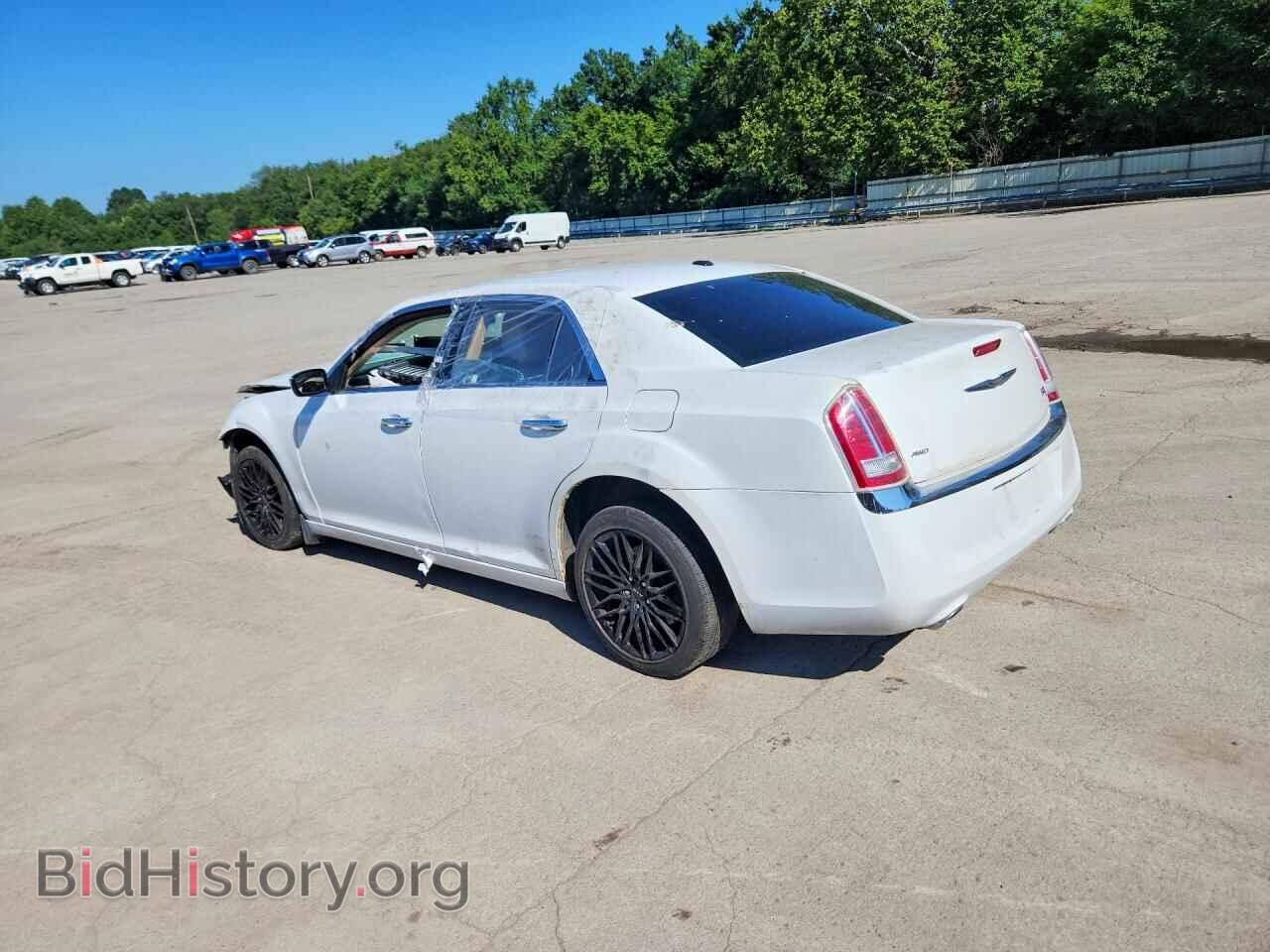 2014 CHRYSLER 300 - VIN: 2C3CCAKGXEH260403 - Photo 2