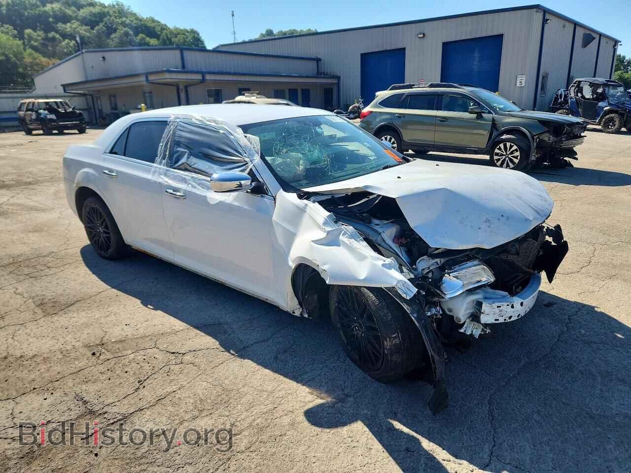 2014 CHRYSLER 300 - VIN: 2C3CCAKGXEH260403 - Photo 4