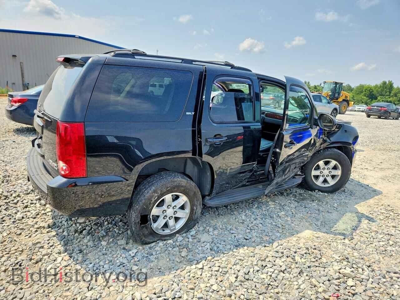 2011 GMC YUKON - VIN: 1GKS1CE08BR261069 - Photo 3
