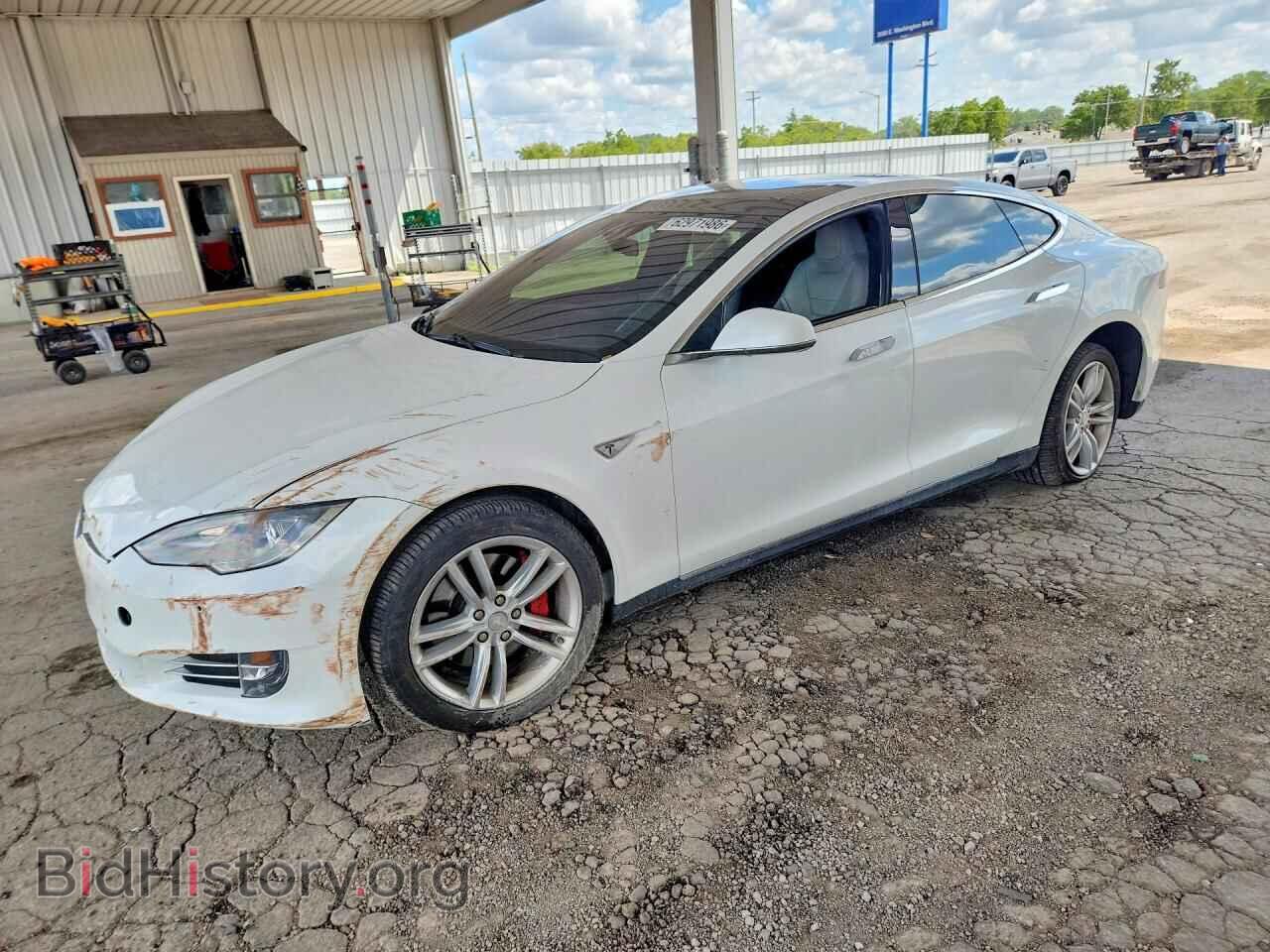 Фотография 5YJSA1E27GF128429 - TESLA MODEL S 2016