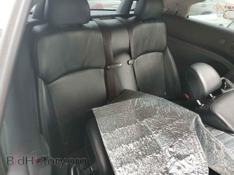 2011 Lexus IS (VIN JTHFE2C29B2505772) — фото 6 из 10