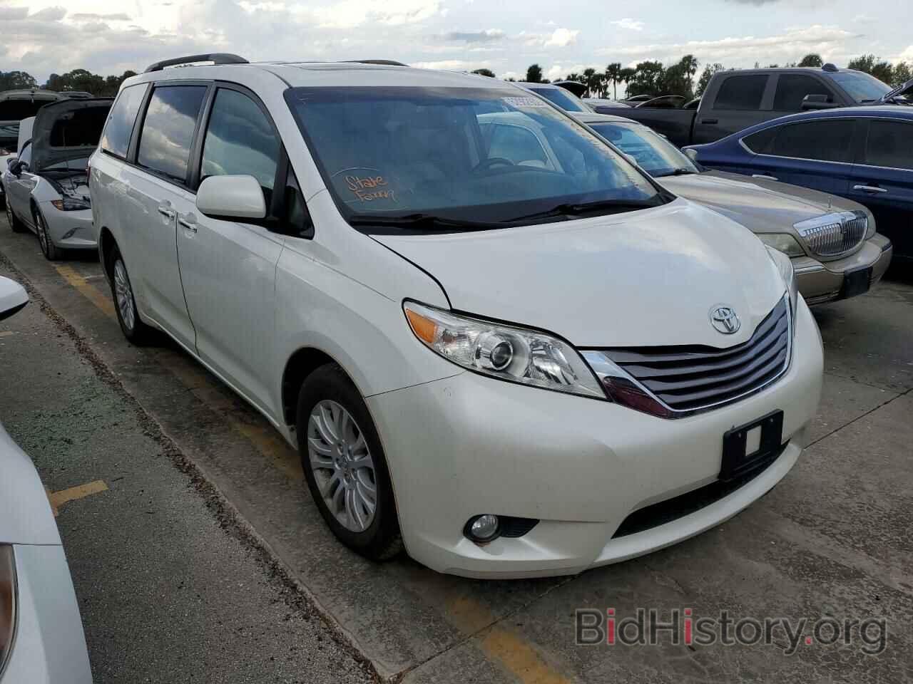 Photo 5TDYK3DC3FS570504 - TOYOTA SIENNA 2015