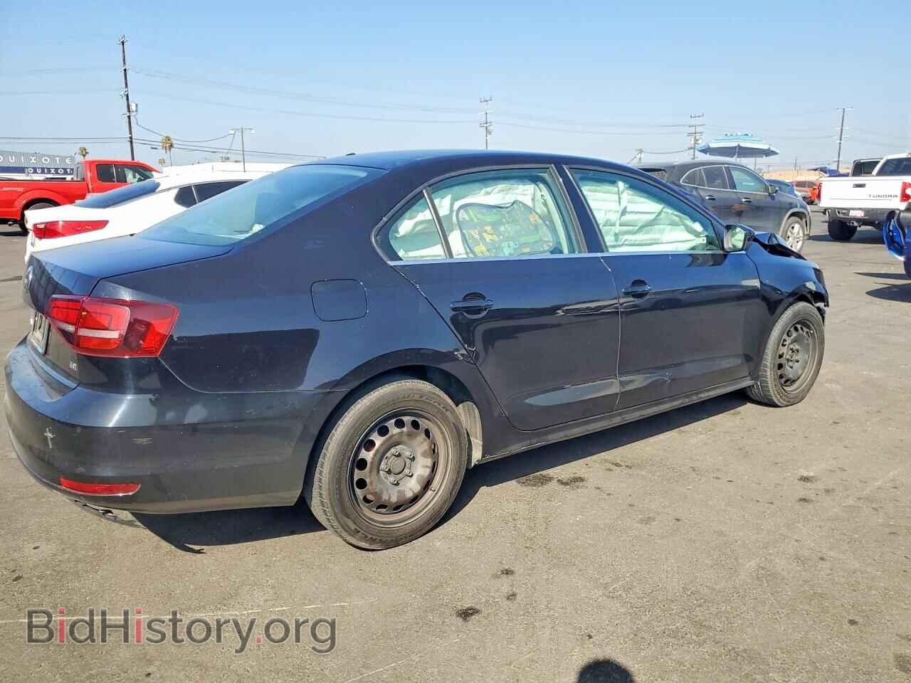 2017 VOLKSWAGEN JETTA - VIN: 3VW2B7AJ0HM399419 - Photo 3