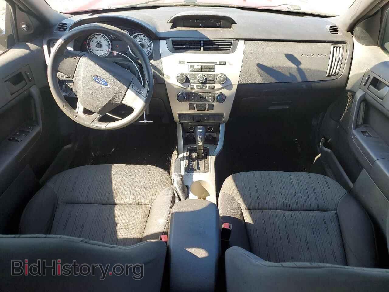 2011 FORD FOCUS - VIN: 1FAHP3FN2BW160678 - Photo 8