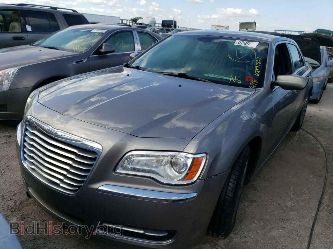 2014 CHRYSLER 300 - VIN: 2C3CCAAG1EH204996 - Фото 2