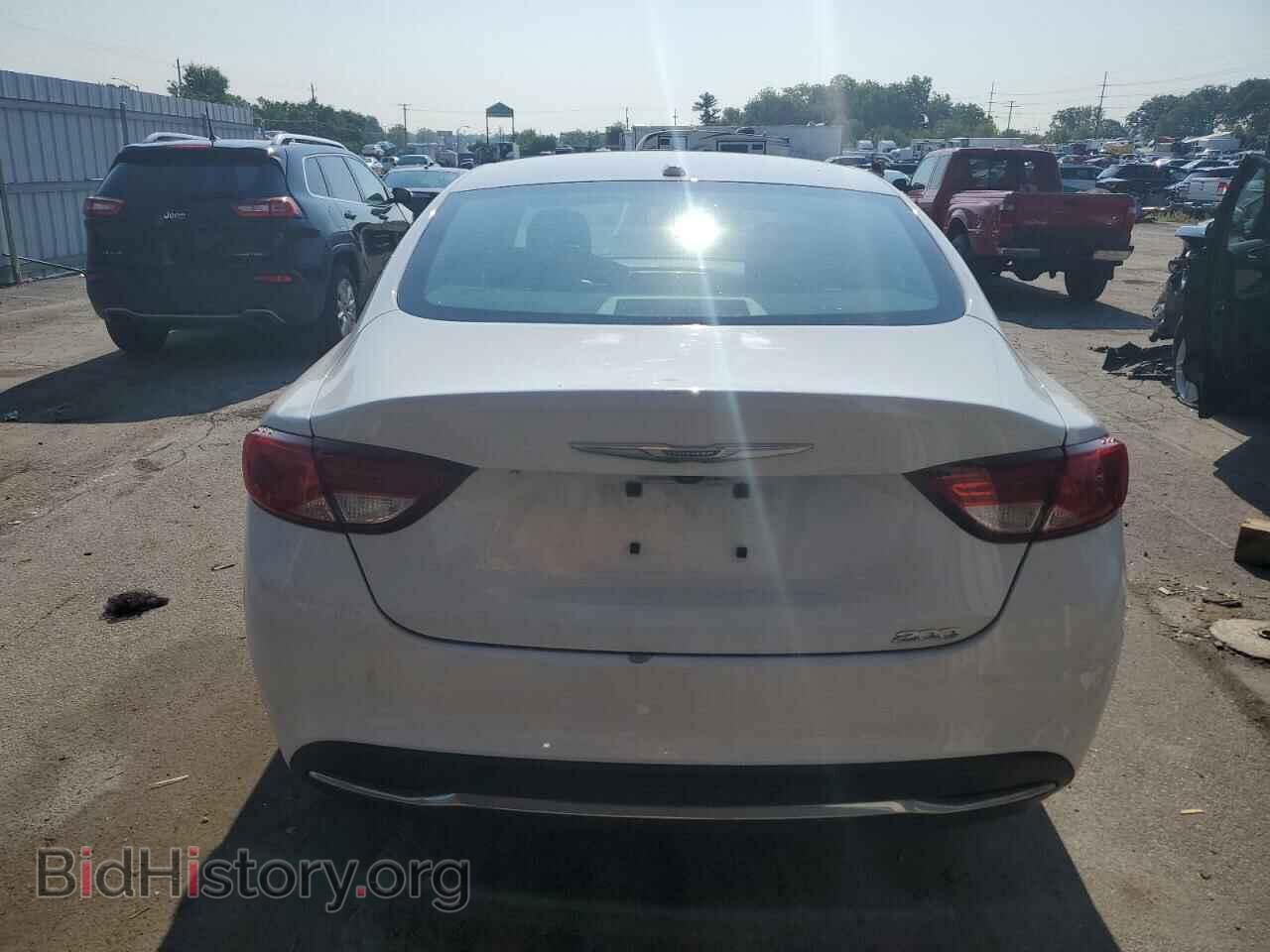2015 CHRYSLER 200 - VIN: 1C3CCCAB0FN557397 - Фото 6