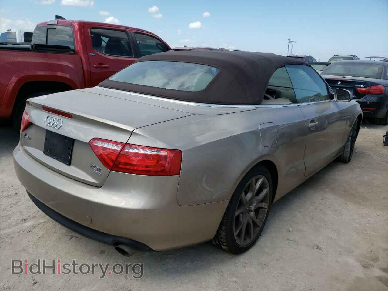 2010 AUDI A5 - VIN: WAUCFAFH2AN024459 - Фото 4
