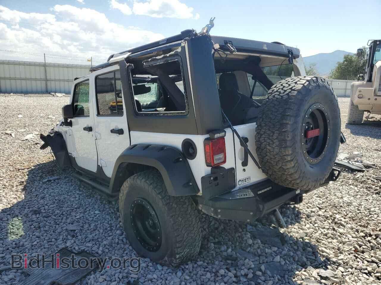 2017 JEEP WRANGLER - VIN: 1C4BJWFG3HL724725 - Фото 2