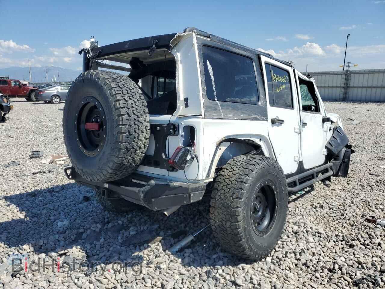 2017 JEEP WRANGLER - VIN: 1C4BJWFG3HL724725 - Фото 3