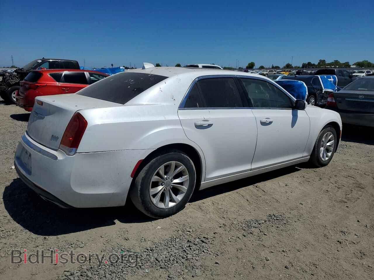 2016 CHRYSLER 300 - VIN: 2C3CCAAG4GH224565 - Фото 3