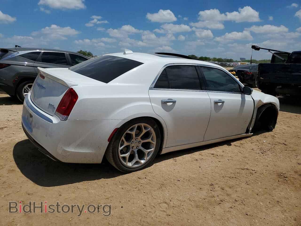 2016 CHRYSLER 300 - VIN: 2C3CCAPT6GH278163 - Photo 3