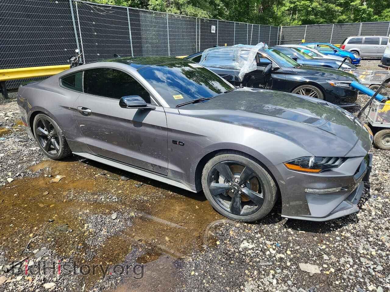 2021 FORD MUSTANG - VIN: 1FA6P8CF7M5116492 - Photo 4