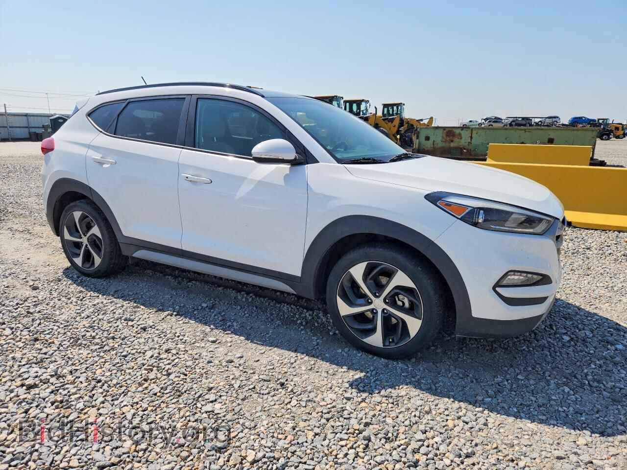 2017 HYUNDAI TUCSON - VIN: KM8J3CA2XHU570519 - Photo 4