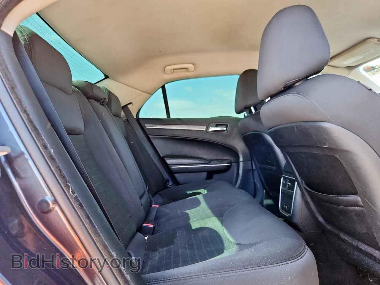 2018 CHRYSLER 300 - VIN: 2C3CCAAG0JH331975 - Фото 10