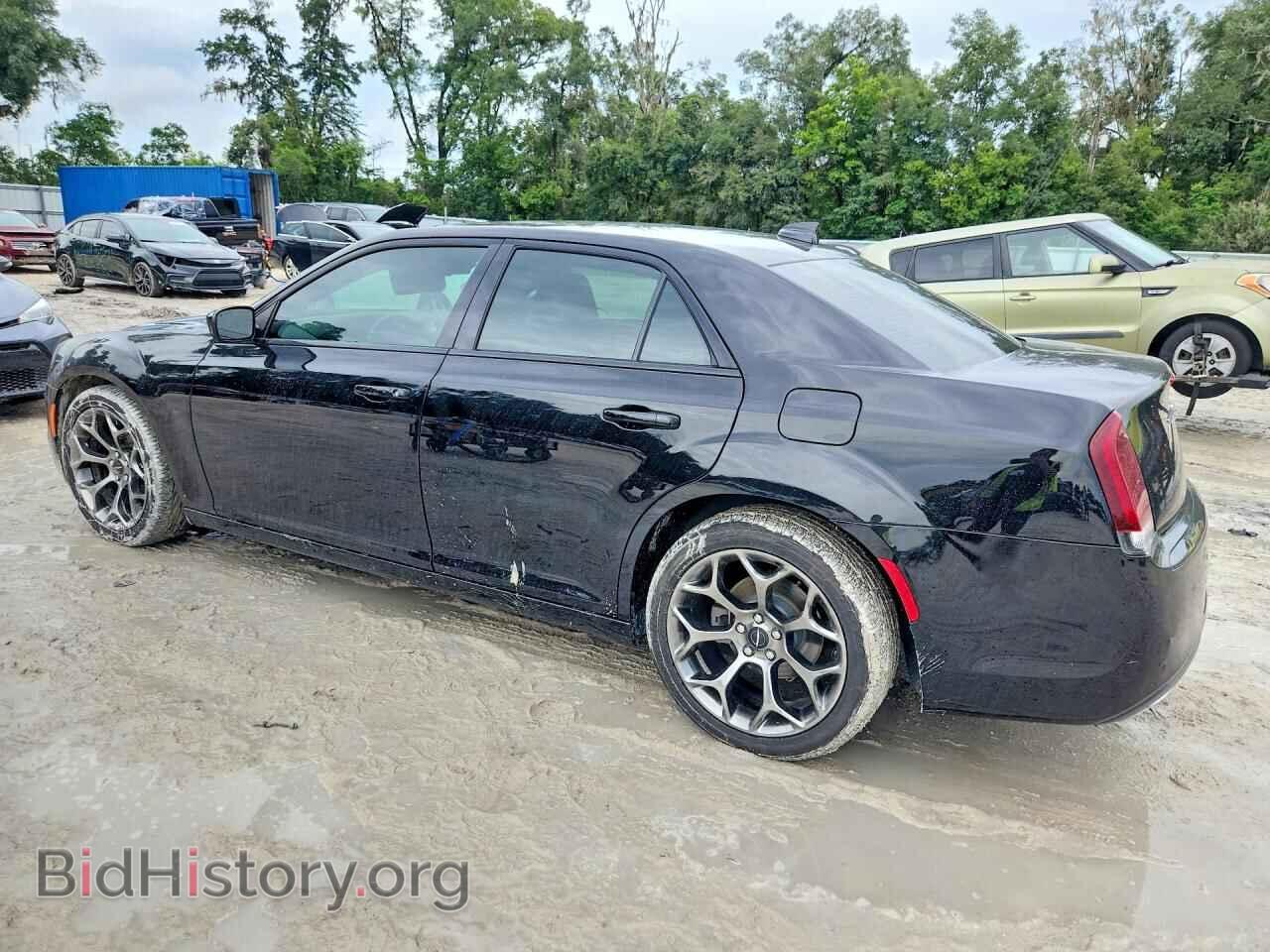 2016 CHRYSLER 300 - VIN: 2C3CCABG0GH199422 - Photo 2