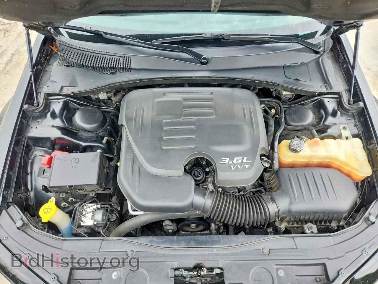 2016 CHRYSLER 300 - VIN: 2C3CCABG0GH199422 - Photo 11