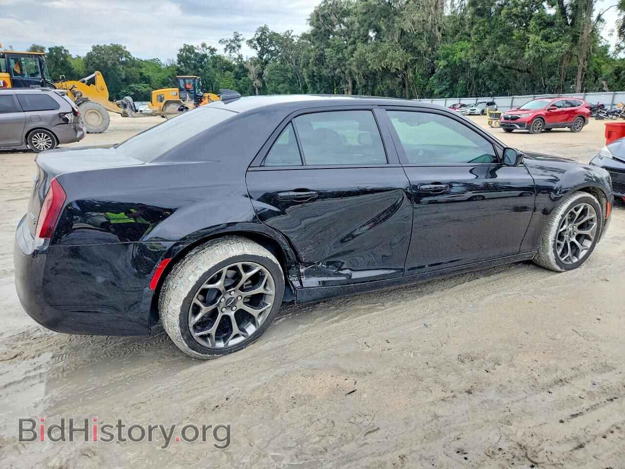2016 CHRYSLER 300 - VIN: 2C3CCABG0GH199422 - Photo 3
