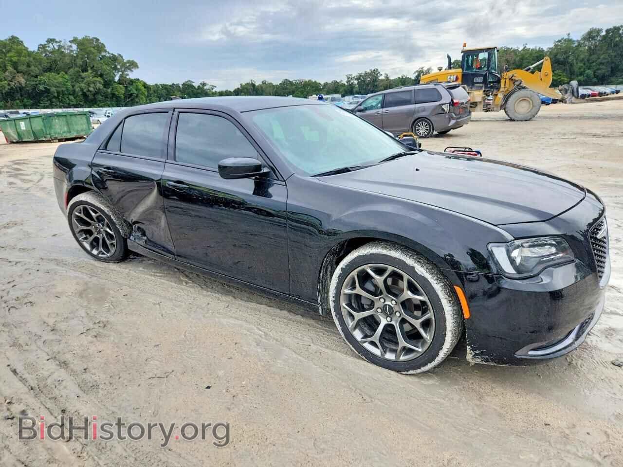 2016 CHRYSLER 300 - VIN: 2C3CCABG0GH199422 - Photo 4