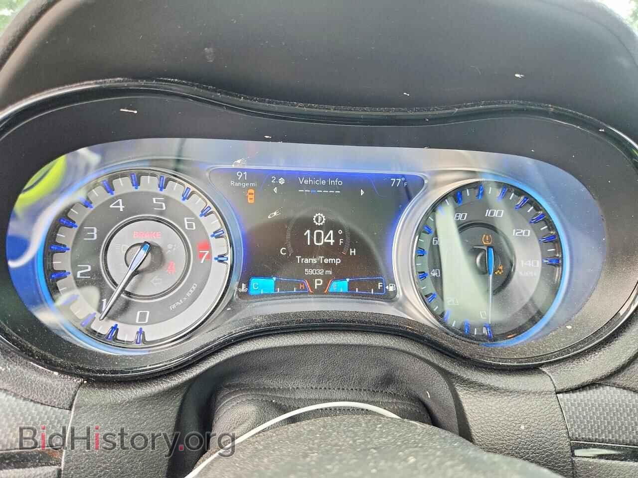 2016 CHRYSLER 300 - VIN: 2C3CCABG0GH199422 - Photo 9