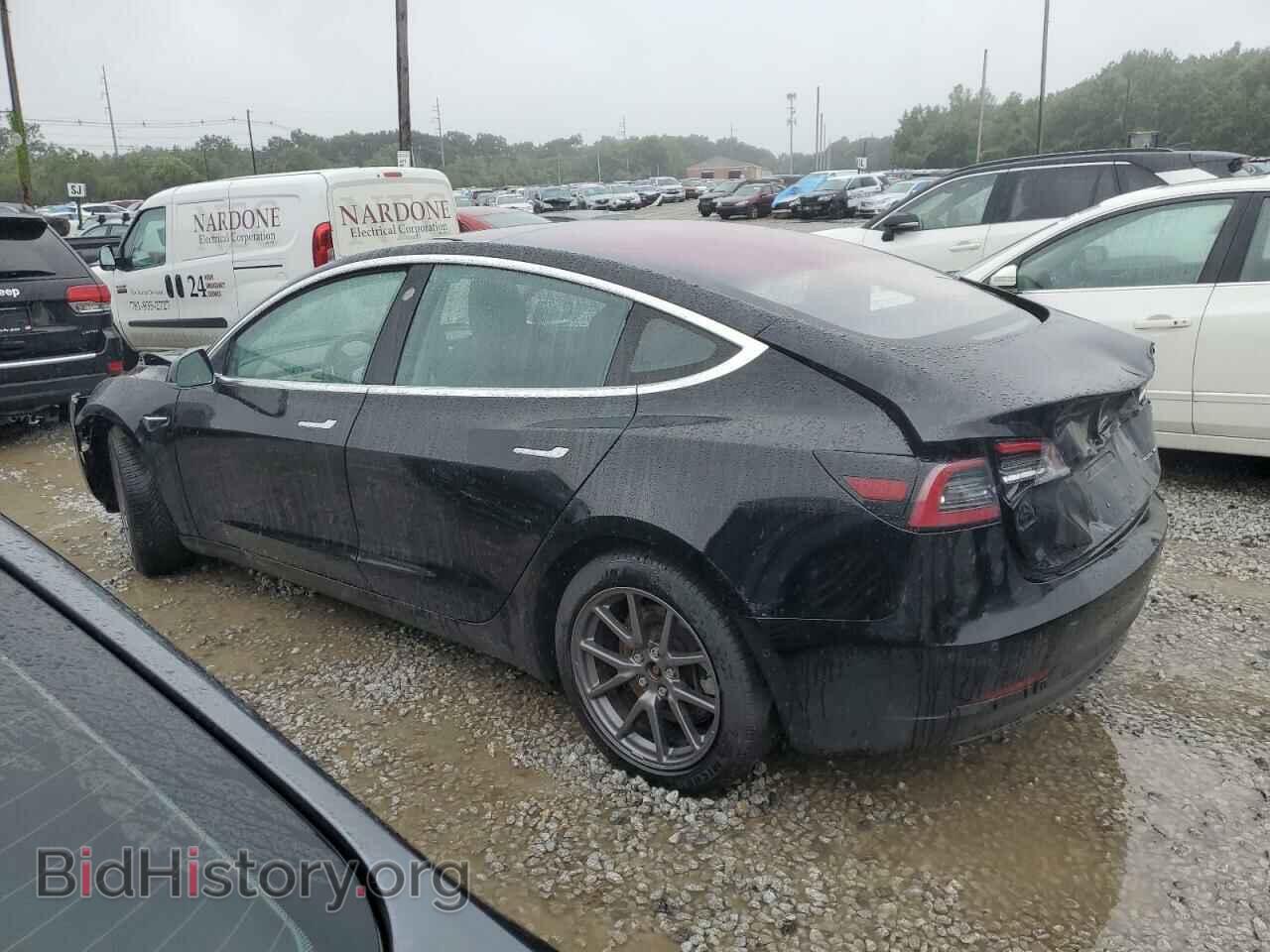 2018 TESLA MODEL 3 - VIN: 5YJ3E1EBXJF127842 - Photo 2