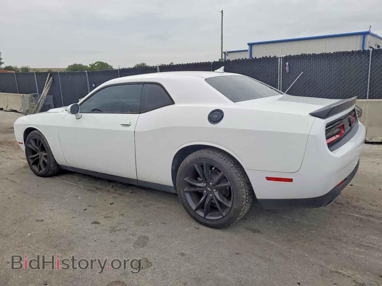 2018 DODGE CHALLENGER - VIN: 2C3CDZAG4JH334308 - Photo 2