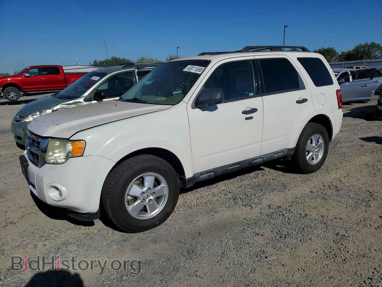 Фотография 1FMCU0D79BKA14779 - FORD ESCAPE 2011