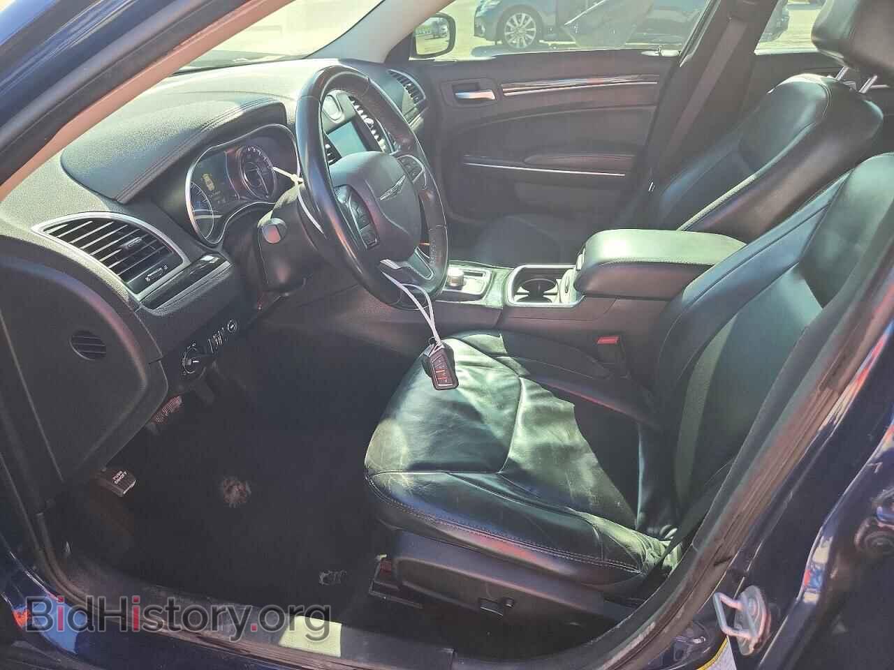 2016 CHRYSLER 300 - VIN: 2C3CCAAG3GH216487 - Фото 7