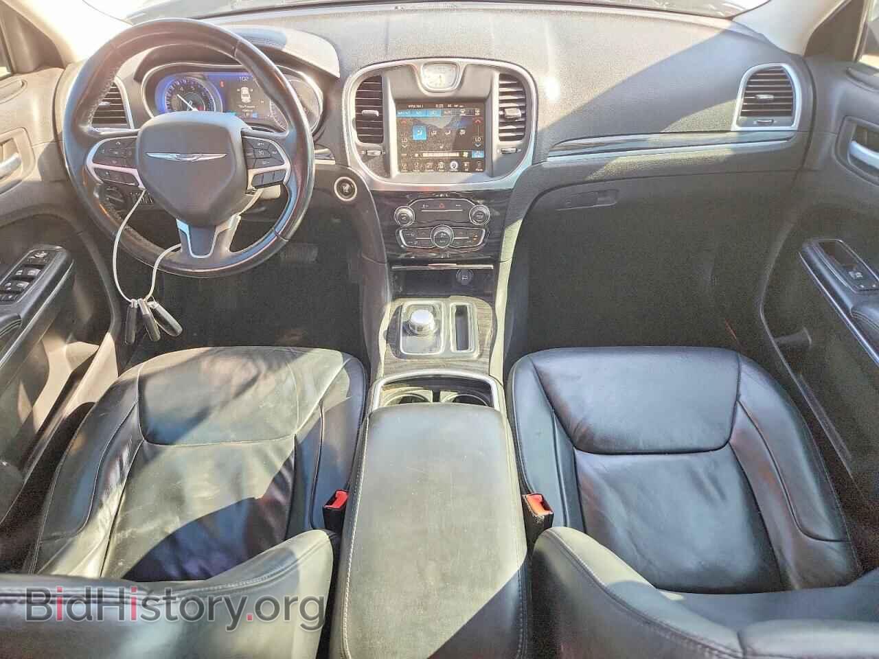 2016 CHRYSLER 300 - VIN: 2C3CCAAG3GH216487 - Фото 8