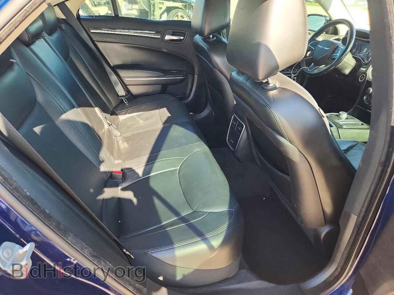 2016 CHRYSLER 300 - VIN: 2C3CCAAG3GH216487 - Фото 10