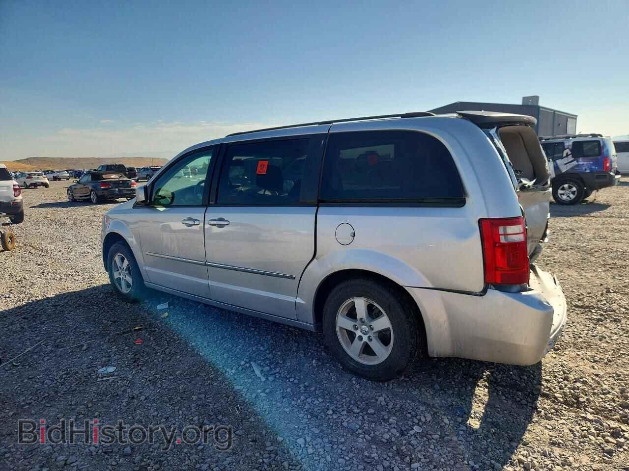 2010 DODGE CARAVAN - VIN: 2D4RN5D16AR458595 - Photo 2