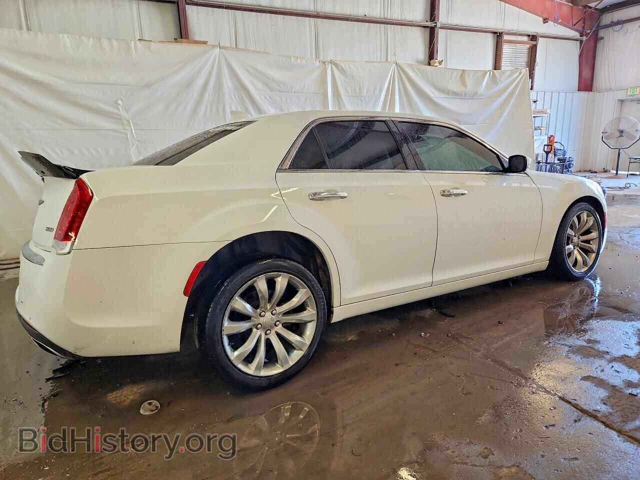 2019 CHRYSLER 300 - VIN: 2C3CCAEG6KH686547 - Фото 3