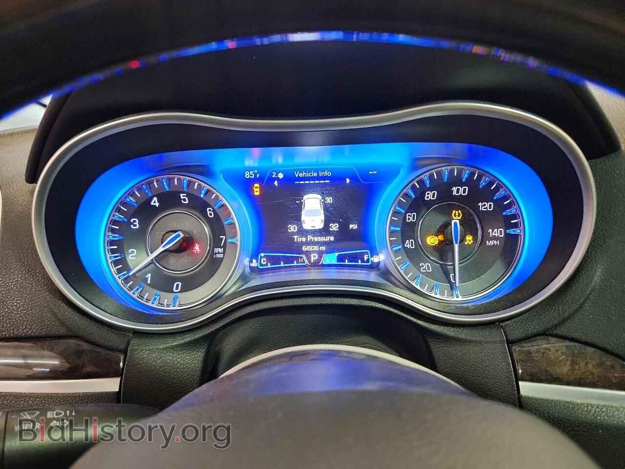 2019 CHRYSLER 300 - VIN: 2C3CCAEG6KH686547 - Фото 9