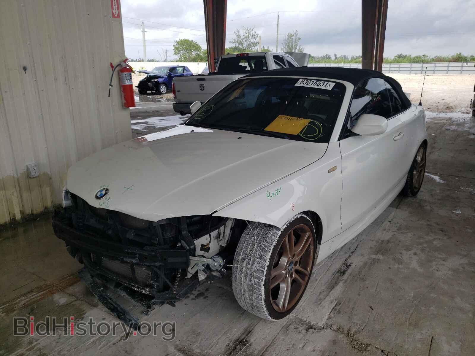 2012 BMW 1 SERIES - VIN: WBAUN7C56CVM26136 - Photo 2