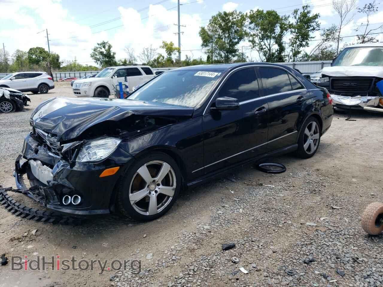 Photo WDDHF8HB7AA172405 - MERCEDES-BENZ E-CLASS 2010