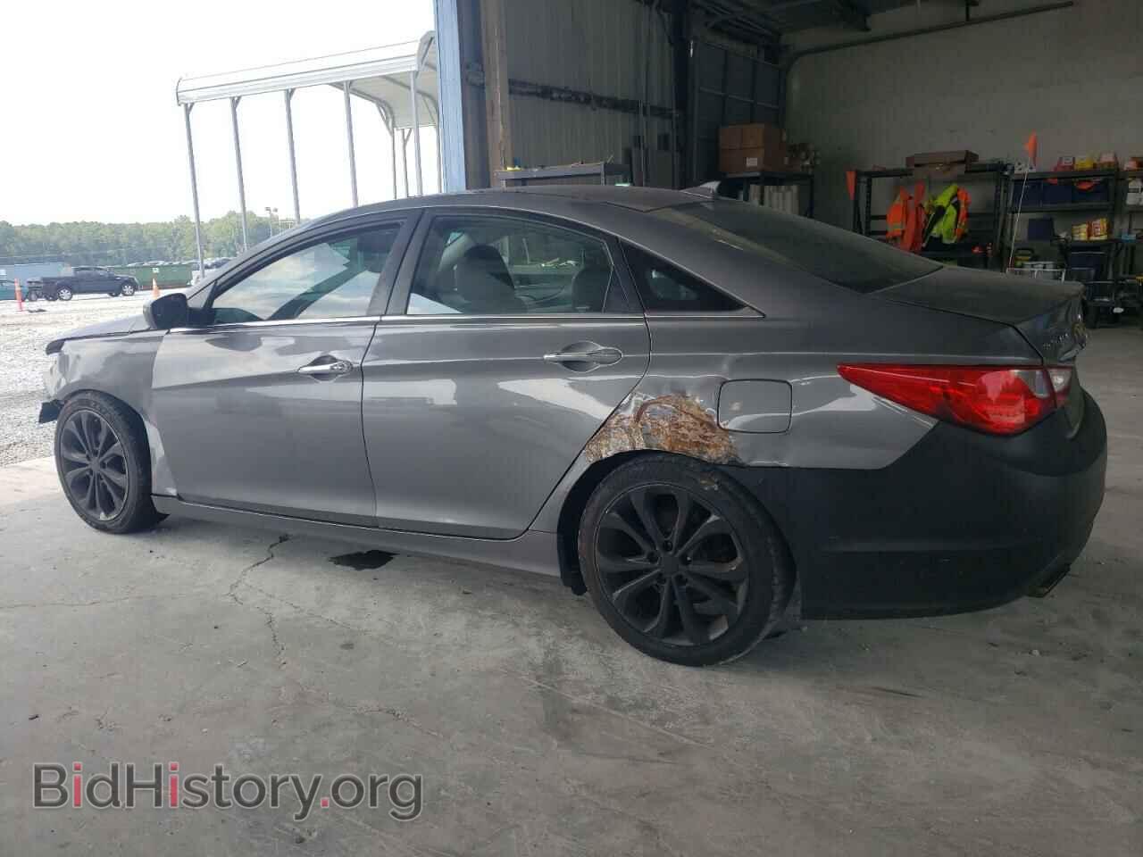 2013 HYUNDAI SONATA - VIN: 5NPEC4ABXDH684746 - Фото 2