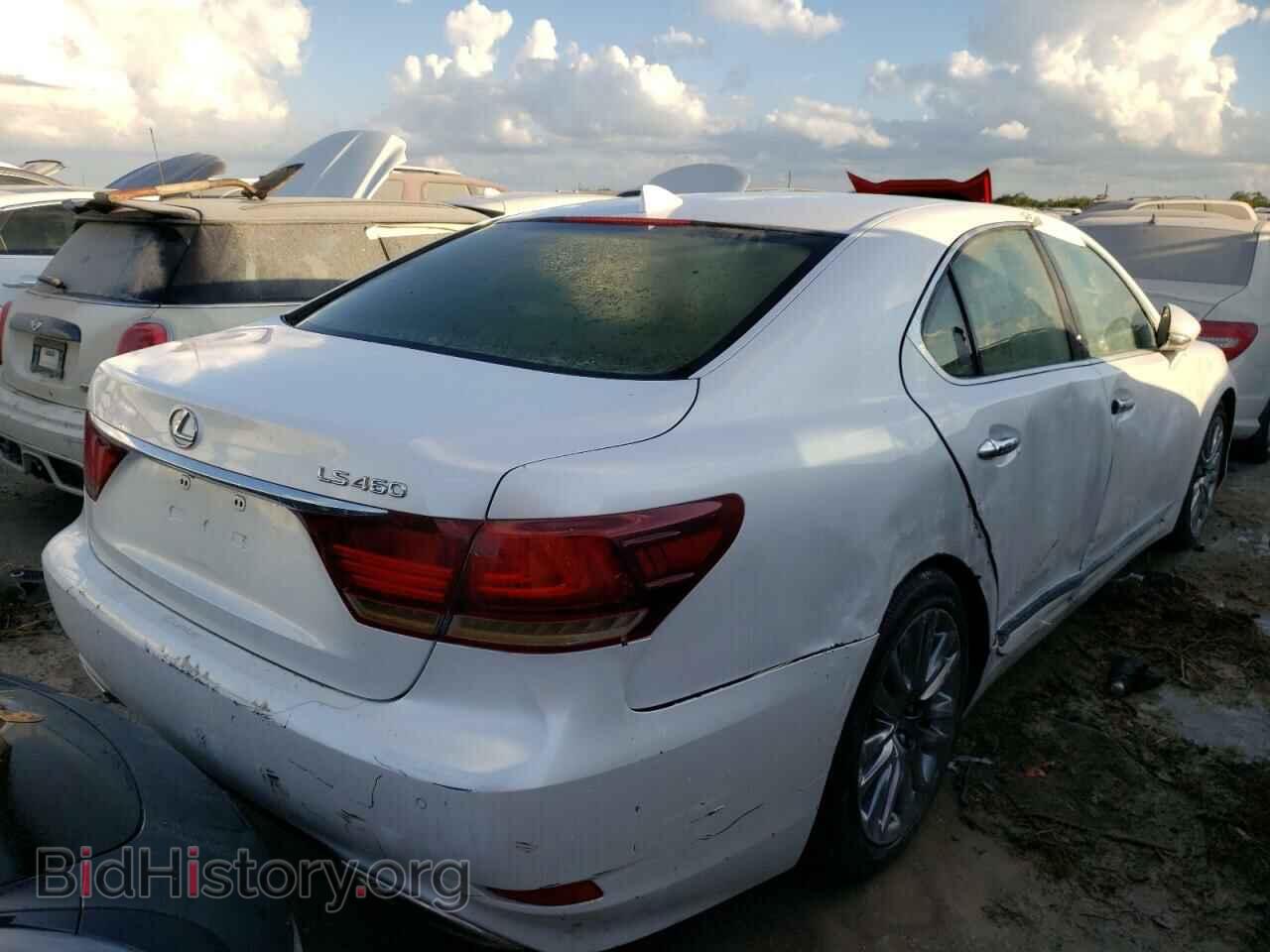 2017 LEXUS LS460 - VIN: JTHBL5EF3H5143760 - Photo 4