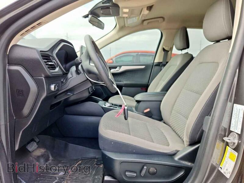 2020 Ford ESCAPE (VIN 1FMCU0G63LUA76932) — photo 7 of 13