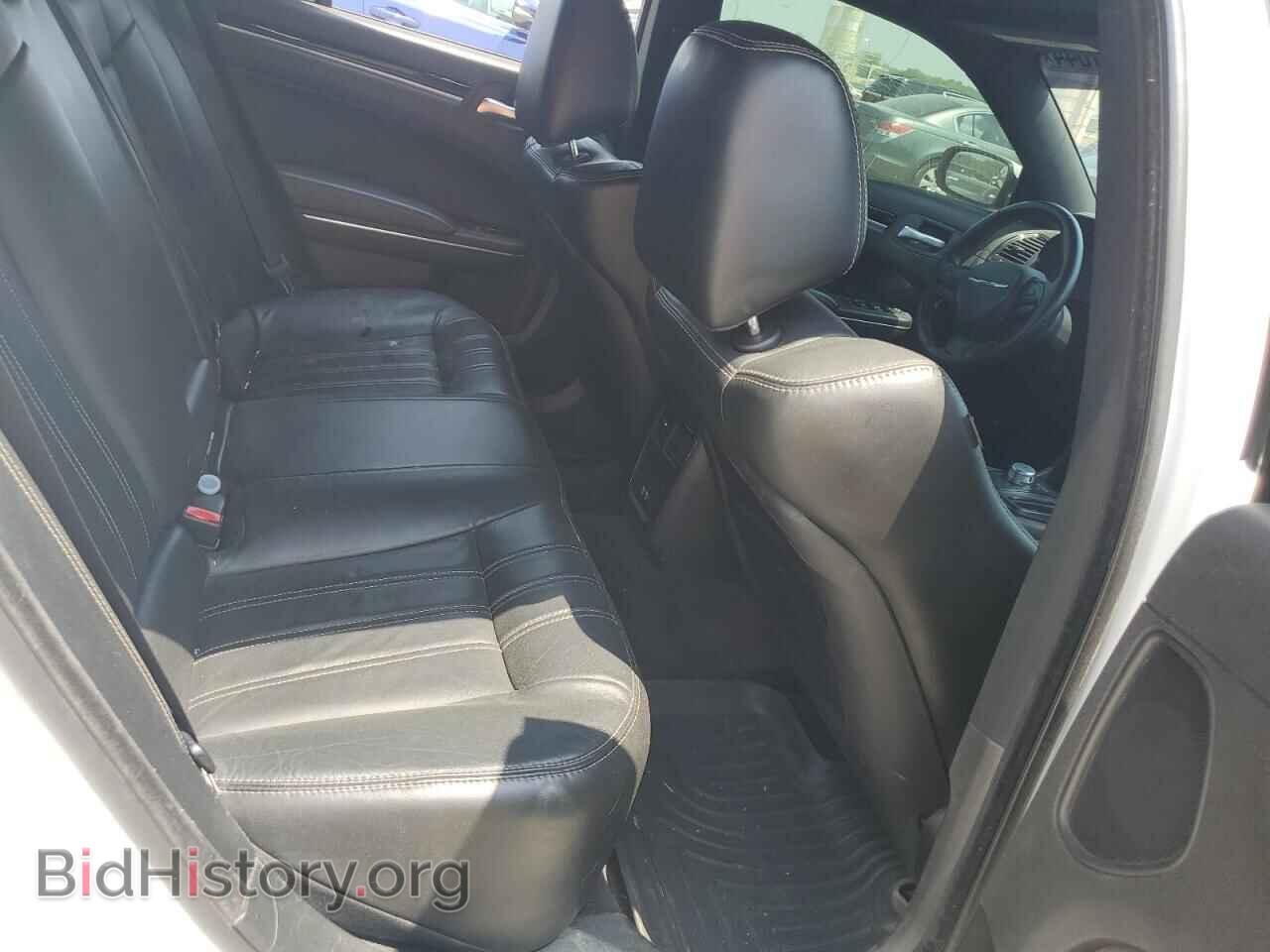 2017 CHRYSLER 300 - VIN: 2C3CCAGG6HH612955 - Фото 10