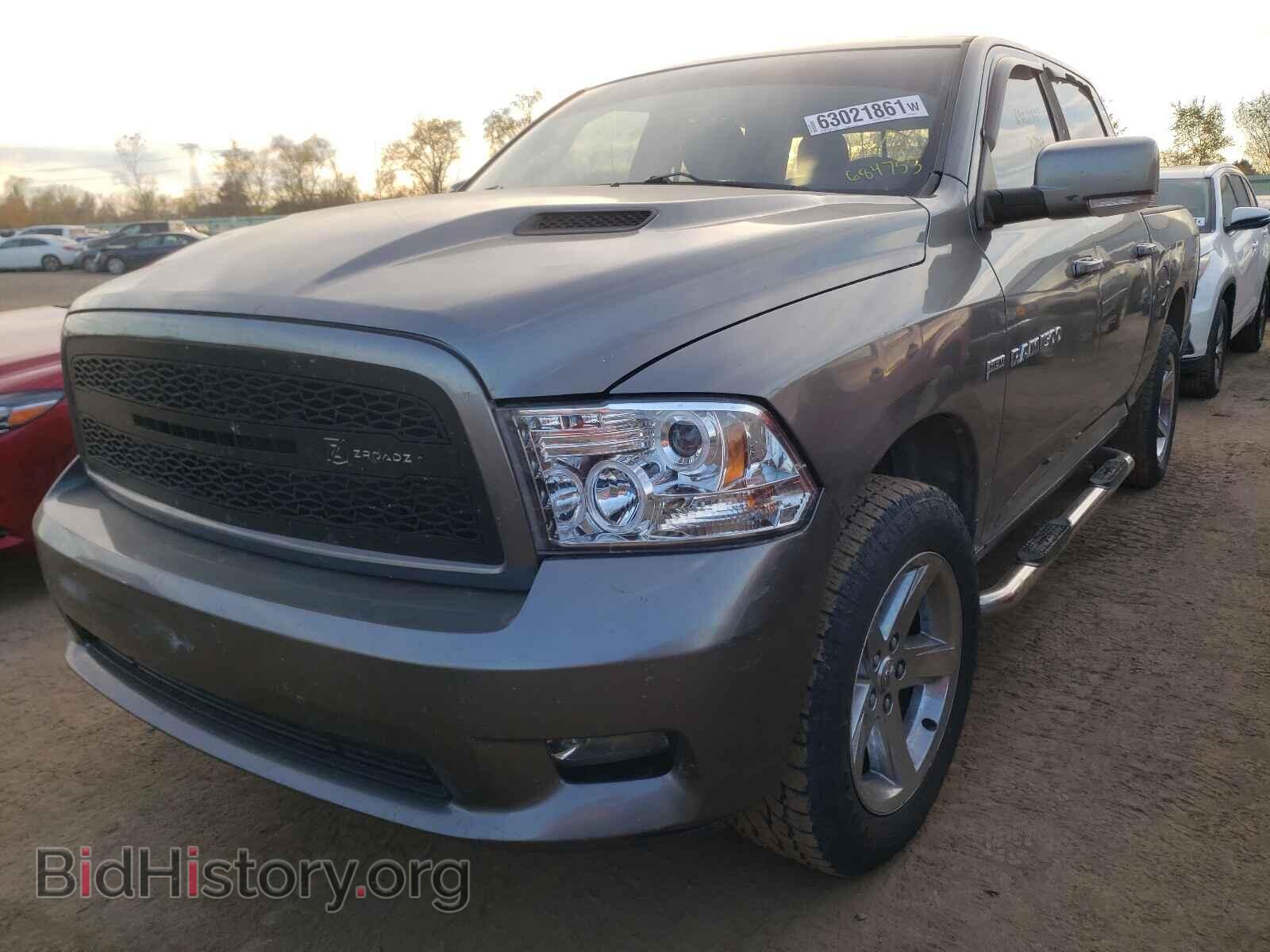 2011 DODGE RAM 1500 - VIN: 1D7RV1CT1BS684753 - Фото 2
