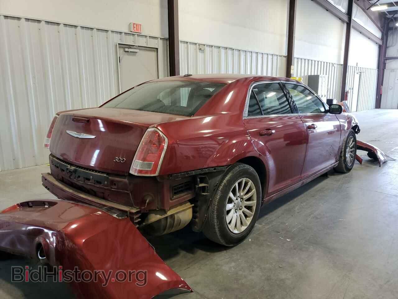 2014 CHRYSLER 300 - VIN: 2C3CCAAG9EH203742 - Фото 4
