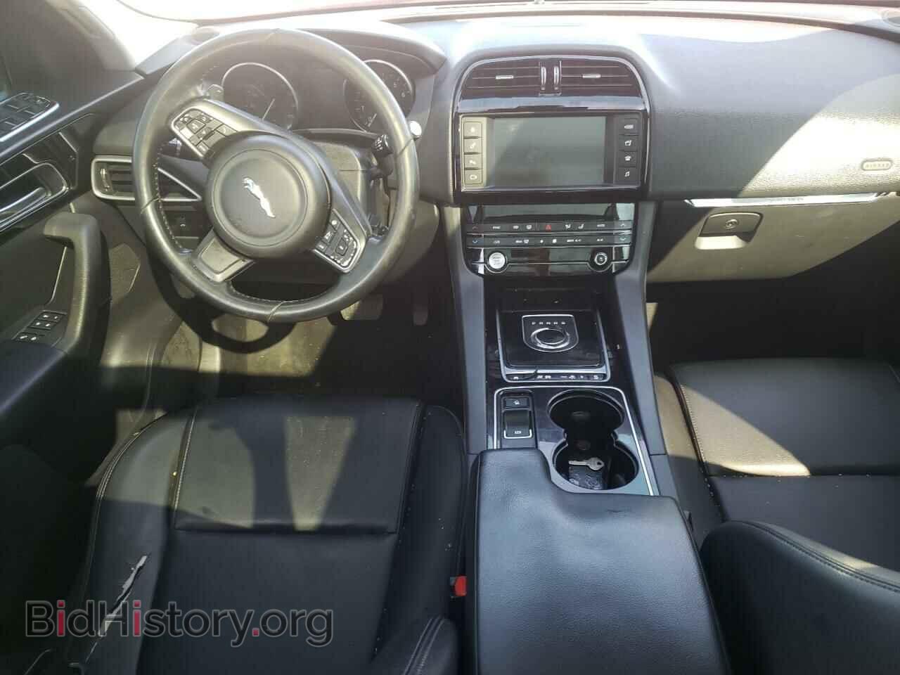 2017 JAGUAR F-PACE - VIN: SADCJ2BV2HA496587 - Фото 8