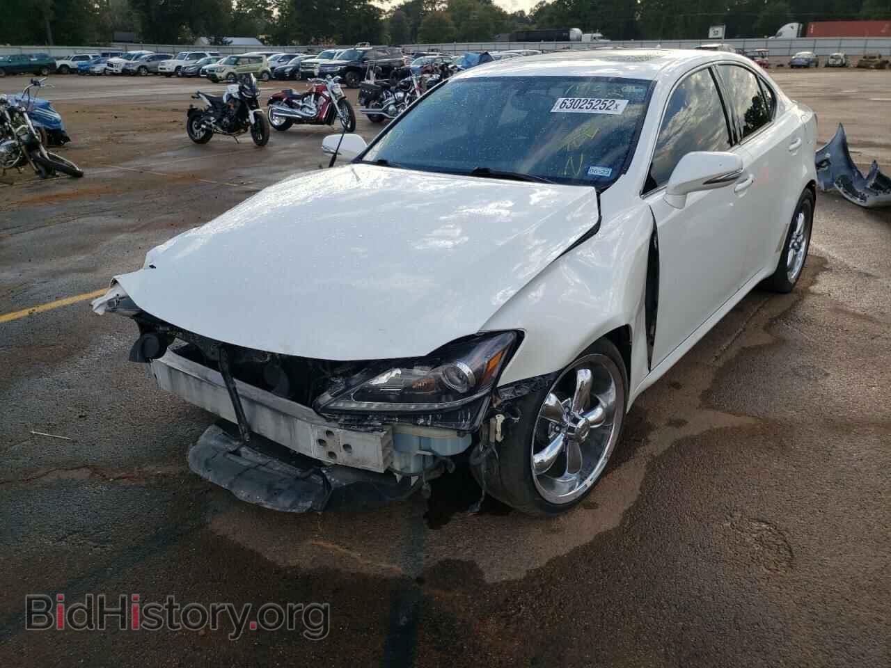 2011 LEXUS IS - VIN: JTHBF5C2XB5151529 - Фото 2