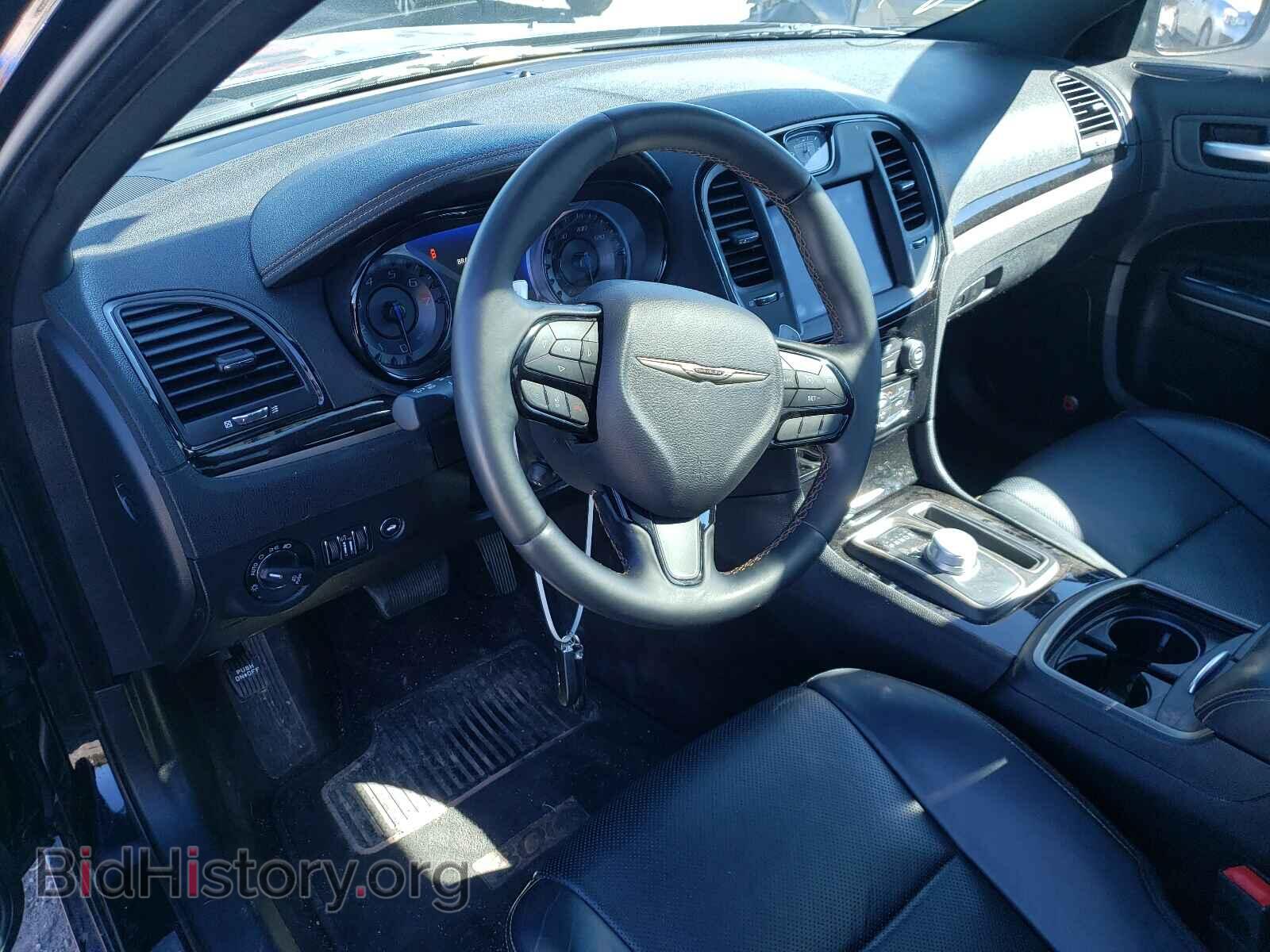 2017 CHRYSLER 300 - VIN: 2C3CCAGG2HH506826 - Фото 9