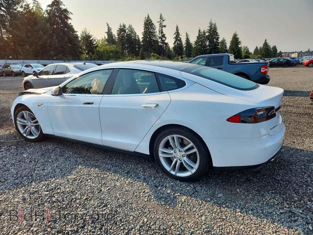2016 TESLA MODEL S - VIN: 5YJSA1E20GF127946 - Photo 2