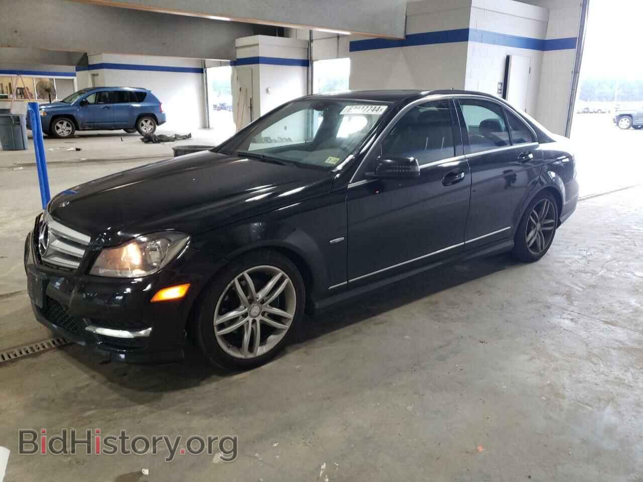 Фотография WDDGF4HBXCA597432 - MERCEDES-BENZ C-CLASS 2012